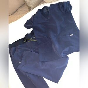 FIGS SCRUBS! Size small!